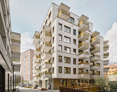 Bauherr:in: Panorama Plus Immobilien GmbH
Architektur: Work Space Architekten ZT GmbH
Freiraumplanung: Lindle+Bukor OG atelier für landschaft
Tragwerksplanung: ZSZ Ingenieure ZT GmbH