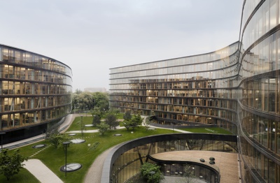 Wien;
Erste Campus;
Bauherr_in: Erste Group Bank AG, Wien;
Architektur: Henke Schreieck Architekten ZT GmbH, Wien;
Freiraumplanung: Auböck + Kárász, Wien