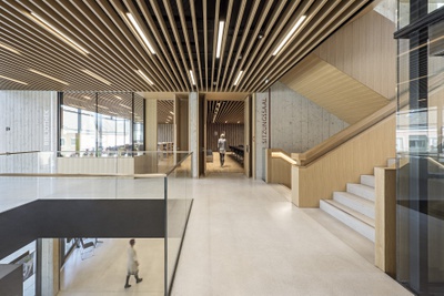 Niederösterreich:
Bürgerzentrum Böheimkirchen
Bauherr_in: Gemeinde Böheimkirchen
Architektur: NMPB Architekten