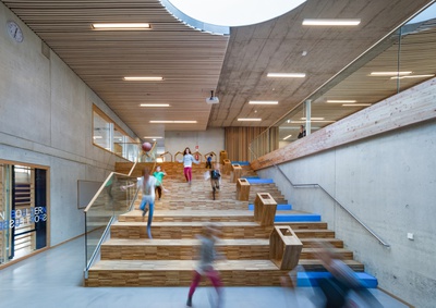 Steiermark - Graz
Bildungscampus Algersdorf
Bauherr_in: GBG Gebäude- und Baumanagement Graz GmbH
Architektur: ARGE Mesnaritsch I Spannberger, Graz