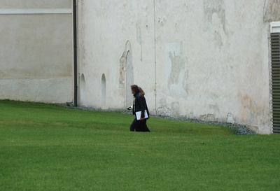 Bauherrenpreis 2014 – Die Juryreise – Die Jury auf dem Weg zur Schatzkammer Gurk (Winkler Ruck Architekten).