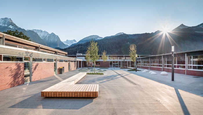 Bildungscampus Nüziders, Vorarlberg  

Bauherr·in: Gemeinde Nüziders  

Architektur: Fink Thurnher Architekten, Bregenz 

Foto: Hanno Mackowitz