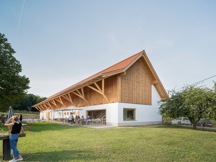 Weinhof Locknbauer, Mascha Ritter (c) Simon Oberhofer